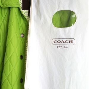 COACH ready to wear, quilted coat (like new). You are going to love this!